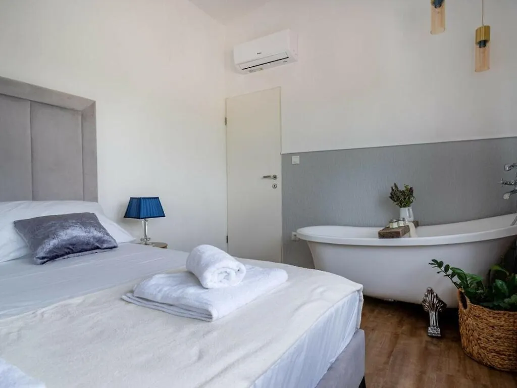Grigia Comfortable Holiday Residence Stankovci  فيلة Stankovci (Zadar)